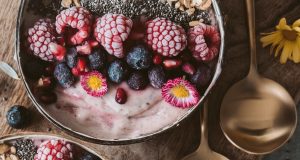 Alternatif Tıp ve Sıhhat: Doğal ve Bitkisel Tedaviler ile Yoga ve Meditasyonun Gücü sifabudur2